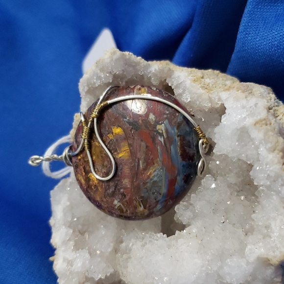 Pietersite Round Pendant - Picture 4 of 7